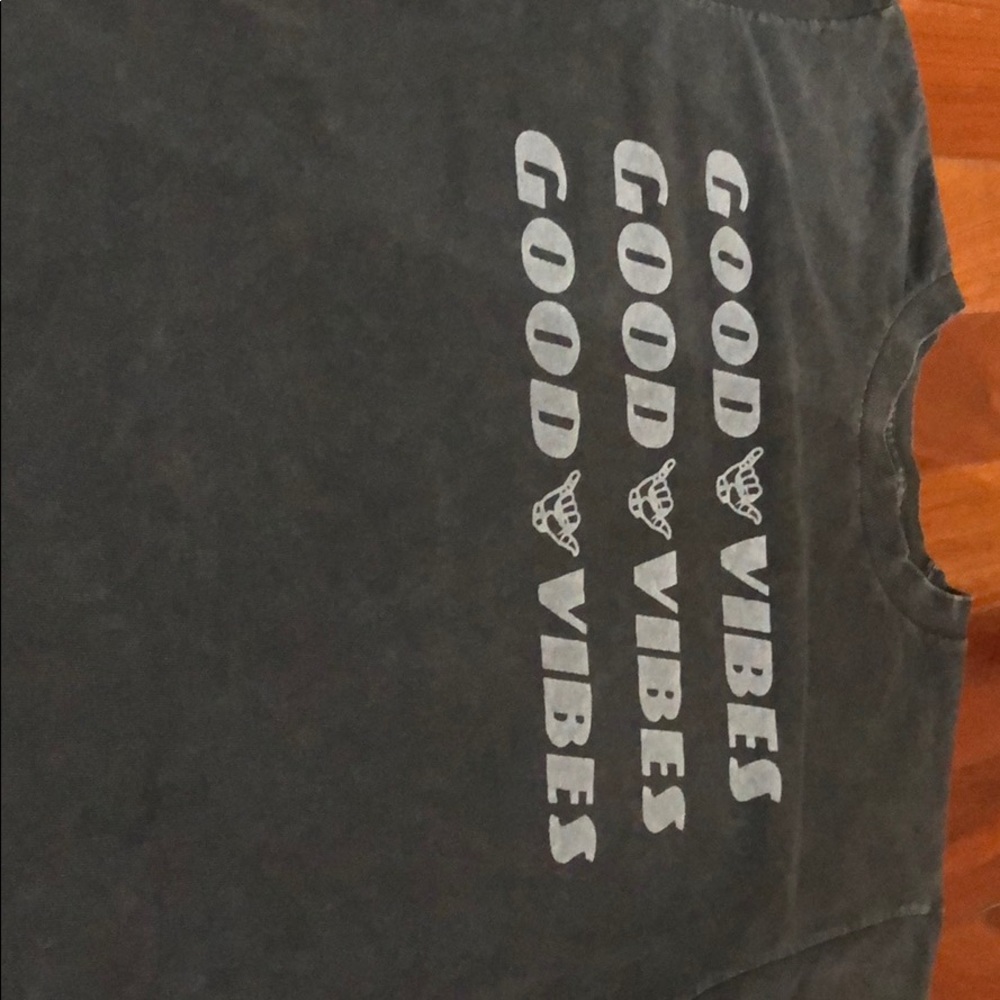Brandy Melville good vibes t shirt